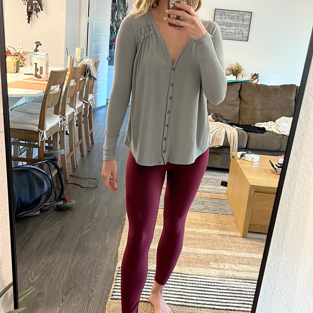 long sleeve gray shirt